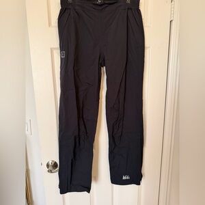 REI Black Cargo Pants